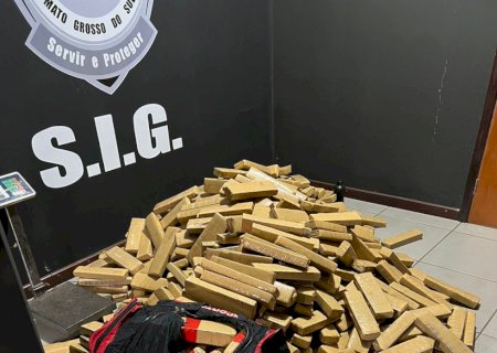 Ivinhema -A Policia Cívil por meio de investigação gerais, prendeu em flagrante homem com 470 kg de maconha.