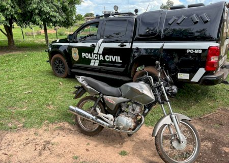 Ivinhema - Quatro pessoas são presas em flagrante pela Policía Civil,  dentre os crimes investigados estão,o tráfico de drogas, receptação e furto.