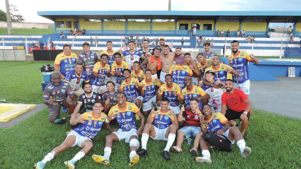 Ivinhema vence a partida contra a equipe do Aquidauanense, pelo placar de 5 a 0  e se classifica.
