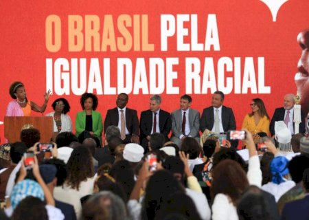 Lula titula áreas quilombolas após quatro anos de paralisação