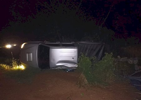 Ivinhema -Acidente (capotamento) envolvendo uma caminhonete na BR - 376 entre Ivinhema e Amandina