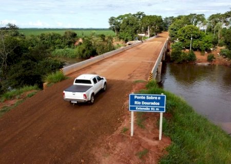 Agesul conclui ponte de concreto na rodovia MS-274, entre Dourados e Deodápolis.