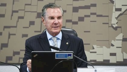 STF condena Fernando Collor por corrupção passiva e lavagem de dinheiro.