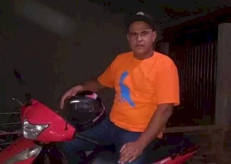 Surpreendido na rua, homem é esfaqueado no peito e morre em hospital .