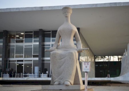 STF aceita mais 131 denúncias ligadas a atos golpistas.