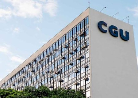 Auxilio do governo em 2022 , motoristas sem carteira e até mortos receberam segundo a CGU.