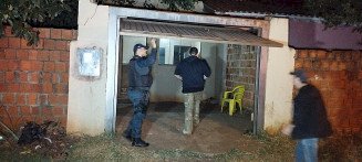 Homem é morto com pauladas e 17 facadas em Itaporã