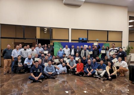 Suzano e Senai formam 62 mecânicos(as) de máquinas florestais em Ribas do Rio Pardo.