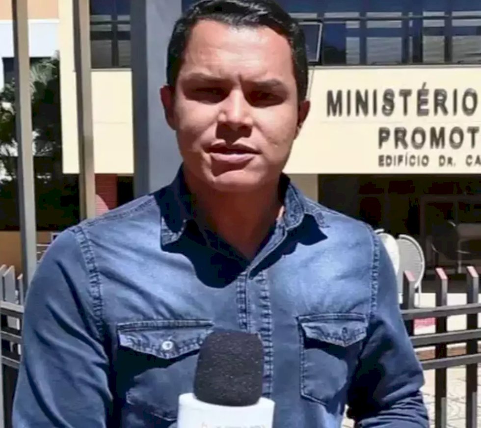 Morre o jornalista Willian Leite, aos 33 anos .