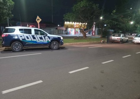 Após atropelar motociclista, motorista é agredido até ficar desacordado
