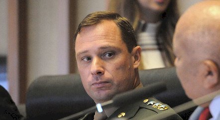 Mauro Cid assina delação premiada com a Polícia Federal