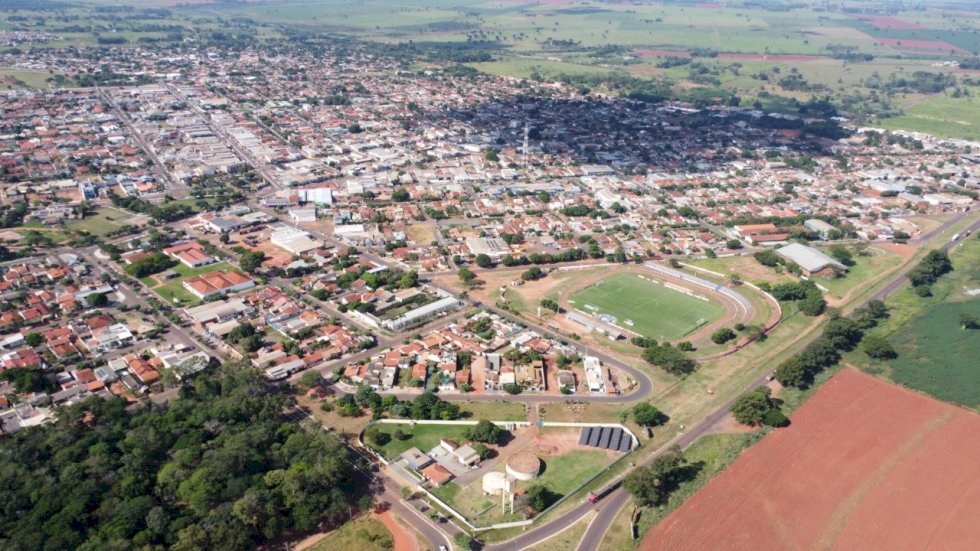 Ivinhema - Empresarios e comerciantes sofrem com a falta de mão de obra.