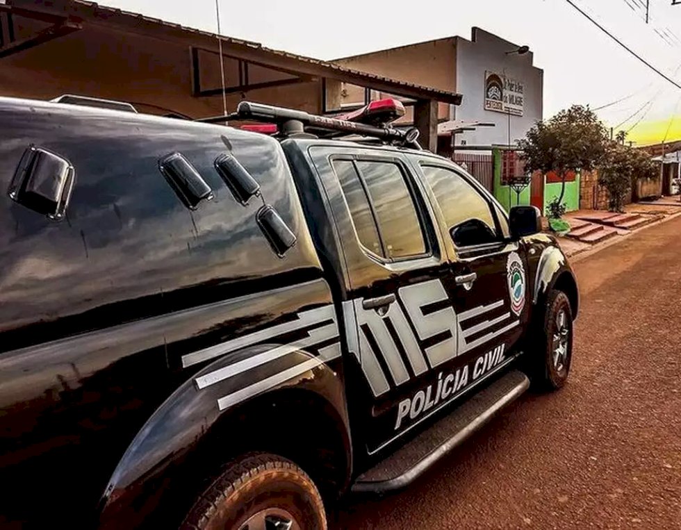 Bebê de dois meses morre com desnutrição grave e mãe é presa