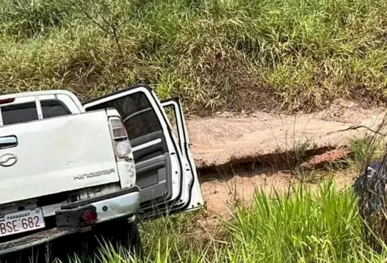 Empresário perde controle de pick-up e morre em estrada vicinal