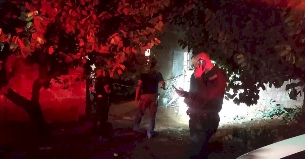 Em casa, homem é surpreendido por atirador e morto com tiro na cabeça