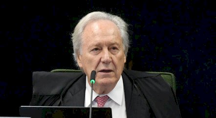 Lula se reúne nesta quinta-feira com Dino e Lewandowski, cotado para assumir ministério