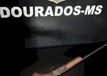 Polícia Civil apreende arma de fogo na residência de autor de homicídio tentado ocorrido em Dourados