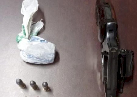 Ivinhema - Durante abordagem, Polícia Militar localiza arma de fogo e prende autor