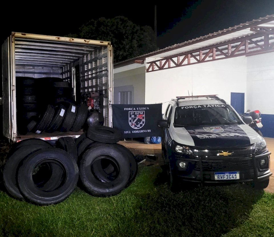 Ivinhema - PM prende homem por posse ilegal de arma de fogo, contrabando e descaminho