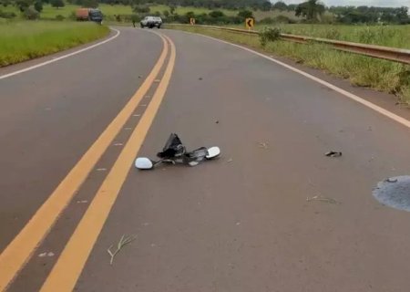 Motociclista perde controle da direção em curva e morre ao bater em guard-rail