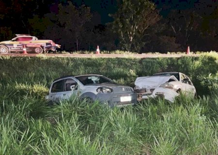 Colisão entre dois veículos deixa motorista ferido entre Coxim e Silviolândia