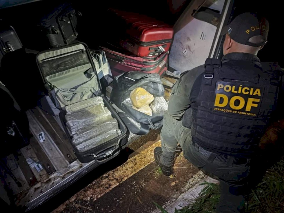 Ivinhema - Passageiro de ônibus que viajava com droga é preso pelo Dof