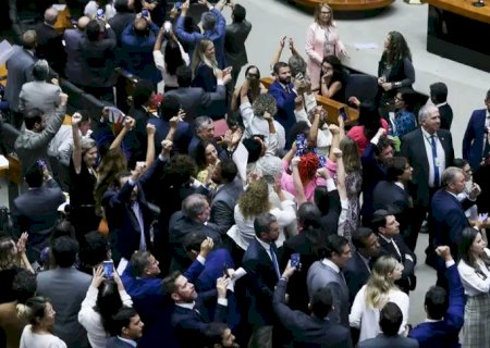 Câmara decide manter prisão de deputado Chiquinho Brazão