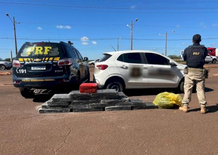 PRF apreende 266 Kg de maconha e recupera veículo em Dourados
