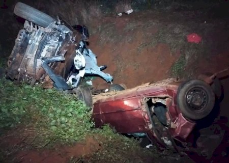 Mãe e bebê morrem em acidente com 7 feridos