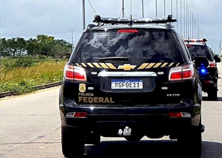PF realiza operação contra o tráfico de drogas e de armas de fogo