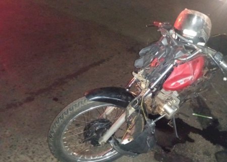 Motociclistas ficam feridos após colisão em cruzamento de Nova Andradina