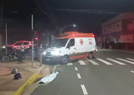 Colisão entre duas motocicletas termina com morte em cruzamento