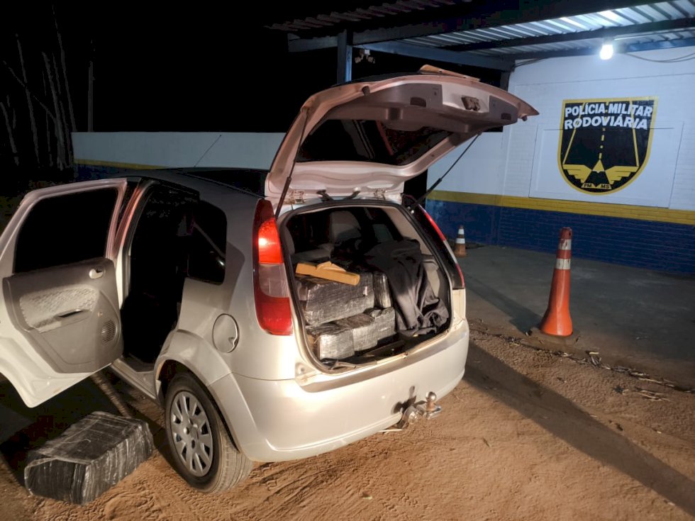 Polícia Militar Rodoviária apreende entorpecente