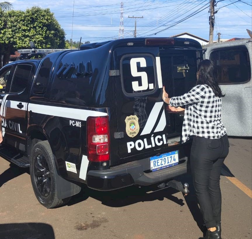 Após furar os pneus do carro da sua  ex, descumprindo assim medida protetiva de urgência, homem é preso pela Polícia Civil