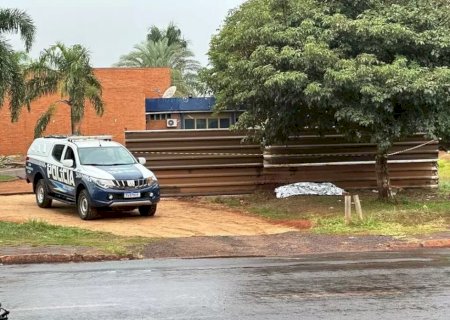 Homem é encontrado morto com rosto desfigurado após ser espancado a tijoladas