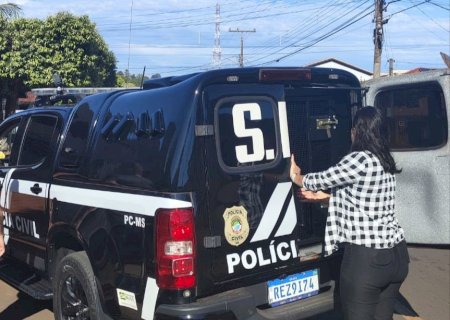Após furar os pneus do carro da sua  ex, descumprindo assim medida protetiva de urgência, homem é preso pela Polícia Civil