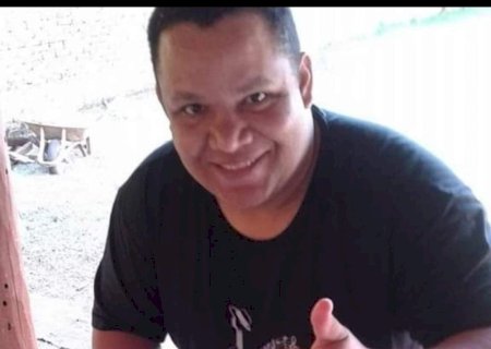 Homem morre após acidente de moto em cruzamento