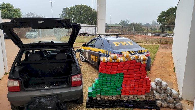 PRF apreende 293 Kg de maconha e skunk