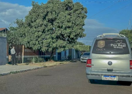 Homem sofre infarto fulminante e morre a caminho do trabalho