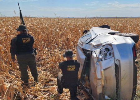 Veículo roubado em São Paulo é recuperado pelo DOF em Ponta Porã com quase meia tonelada de maconha