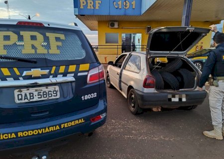 PRF apreende 48 pneus em Itaquiraí