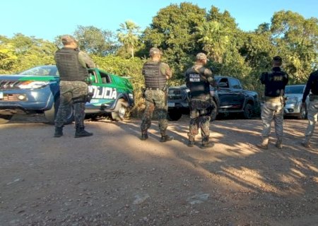 Policia Militar Ambiental   recupera caminhonetes roubadas
