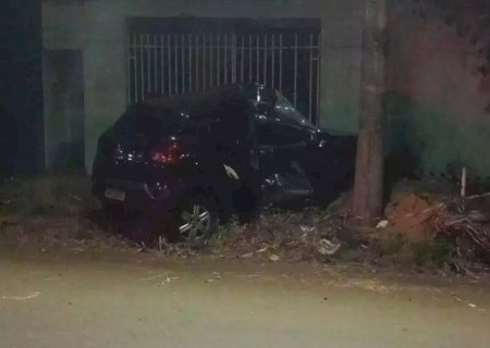 Mulher foi sufocada antes de fugir e morrer em acidente, diz delegada
