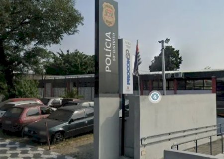 Crianças de 5 e 9 anos são encontradas mortas ao lado da mãe