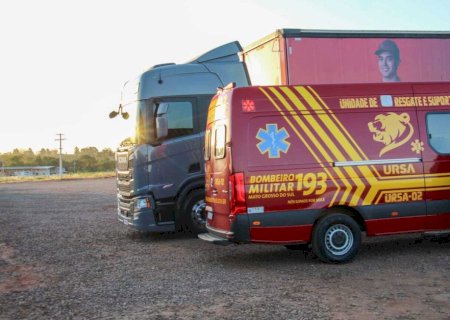 Chaveiro abre caminhão parado há 2 dias e encontra motorista morto