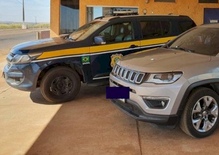 PRF recupera veículo em Nova Andradina