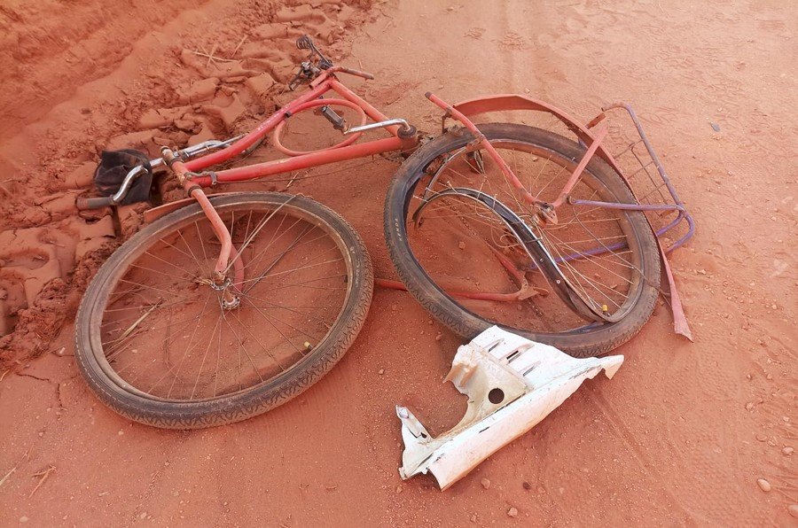 Batayporã: Ciclista fica ferido ao ser atingido por carro no trecho cascalhado da MS-134