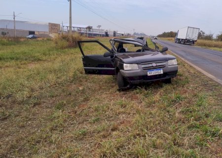 Ivinhema - Acidente envolvendo quatro veículos na BR - 376 deixa uma vítima em estado grave