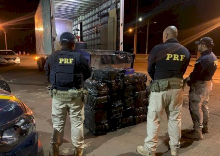PRF apreende 1 tonelada de maconha em Dourados