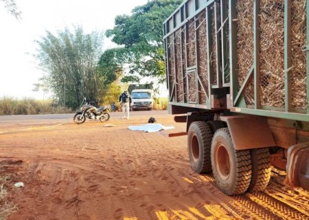 Ivinhema - Motociclista morre ao colidir em caminhão na BR -376